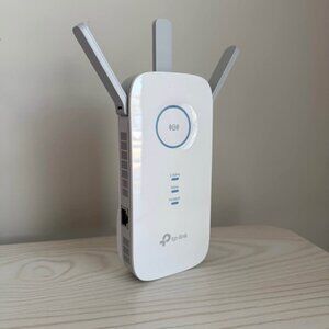 TP-Link RE550 AC1900 Wireless Dual Band Wi-Fi Range Extender Booster